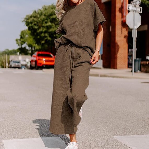 Women's Short-sleeved Trousers Two-piece Set - Image 6