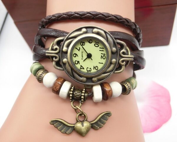 Vintage casual flying heart pendant bracelet belt watch