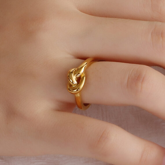Truelove Knot Steel Ring