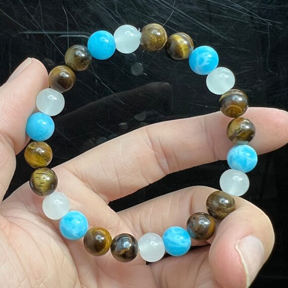 Versatile Tiger Eye Stone Men's Beaded Bracelet - Image 3