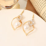 Women's All-match Earrings - Image 4
