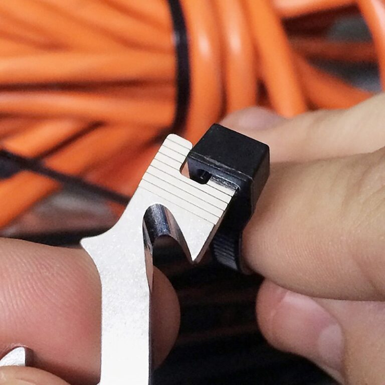 20-in-1 Multitool Keychain - Image 4