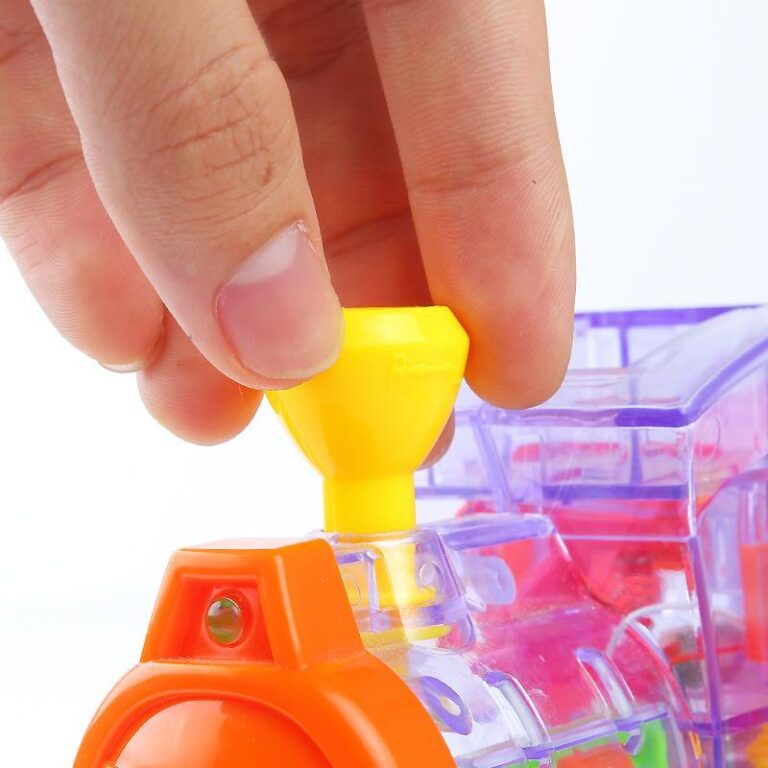 Domino Train Adventure Playset - Image 6